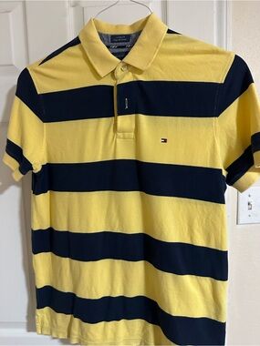 Tommy Hilfiger Men’s Yellow and Navy Wide-Stripe Polo size M